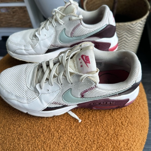 Nike Women's Air Max Excee Sail/Seafoam-Dark Beetroot (CD5432 116) Size 8. - Picture 4 of 8
